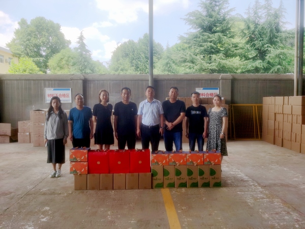 陜煤建設銅煤公司：端午濃情系職工為職工發(fā)放暖心粽子