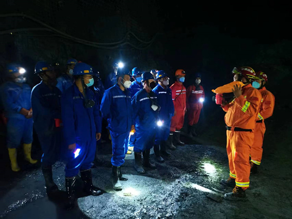 陜煤建設(shè)礦建三公司：頂板事故應(yīng)急演練“動真格”！