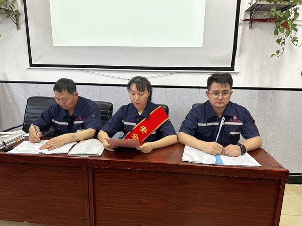   陜煤建設(shè)洗選煤運(yùn)營(yíng)公司開展“安全生產(chǎn)月·巾幗講安全”五個(gè)一 安全主題活動(dòng)