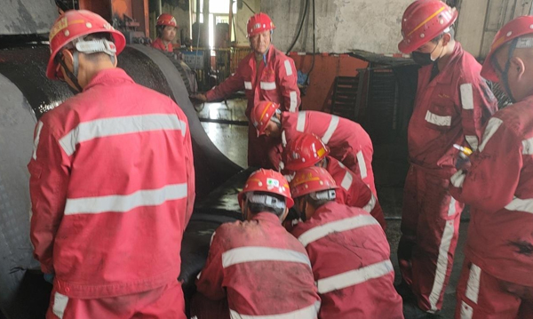 陜煤建設機電安裝公司曹家灘項目部38小時完成三項檢修任務