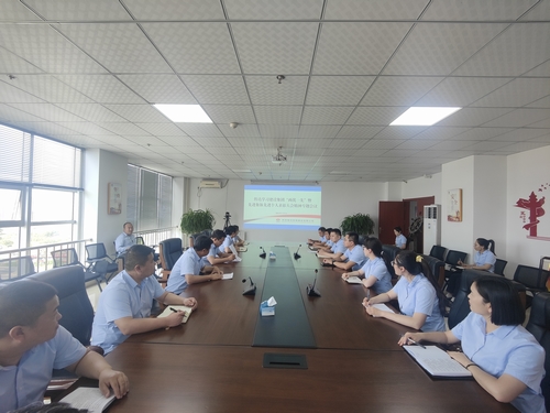 陜煤建設(shè)榆林公司傳達(dá)學(xué)習(xí)陜煤建設(shè)“兩優(yōu)一先”暨先進(jìn)集體先進(jìn)個人表彰會精神