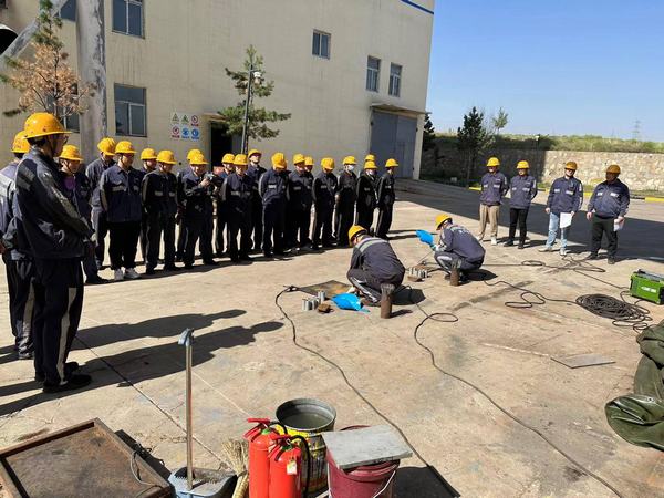 陜煤建設(shè)洗選煤運(yùn)營(yíng)公司神渭首端運(yùn)營(yíng)項(xiàng)目部：雙管齊下，打好素質(zhì)提升組合拳