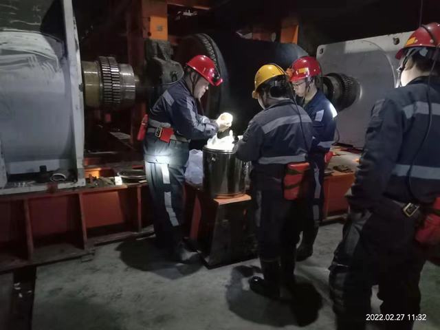 陜煤建設(shè)韓城分公司踐行“四個(gè)倡導(dǎo)”見(jiàn)實(shí)效之倡導(dǎo)做一名創(chuàng)新型實(shí)干型管理者