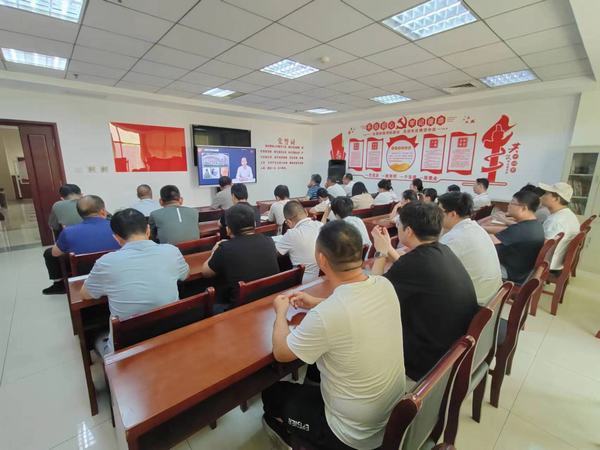 陜煤建設(shè)煤礦運營服務(wù)分公司：挺紀(jì)在前促進(jìn)企業(yè)健康發(fā)展