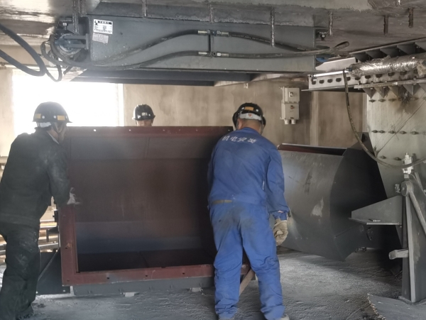 陜煤建設(shè)機(jī)電安裝公司黃陵項(xiàng)目部儲煤設(shè)備改造項(xiàng)目穩(wěn)步推進(jìn)