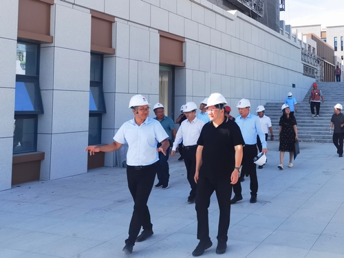 陜西省審計(jì)廳黨組成員、副廳長牟軍利一行蒞臨中共榆林市委黨校新校區(qū)建設(shè)項(xiàng)目檢查指導(dǎo)工作