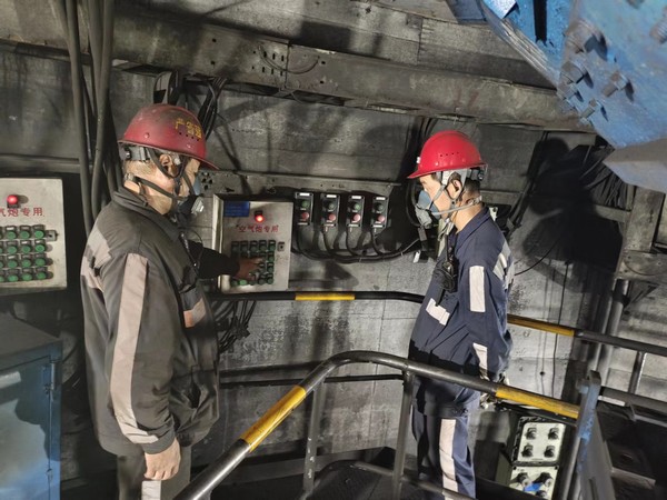 陜煤建設(shè)洗選煤運(yùn)營(yíng)公司澄合山陽(yáng)運(yùn)營(yíng)項(xiàng)目部：喜逢金秋碩果時(shí)，不忘思源記師恩