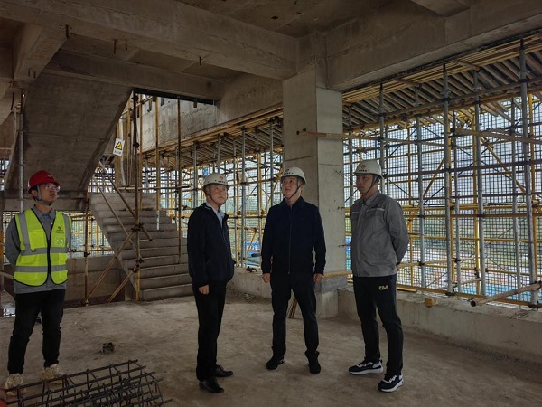 陜煤建設(shè)綠宇公司：情暖雙節(jié)，你守“一線” 我送“溫暖”