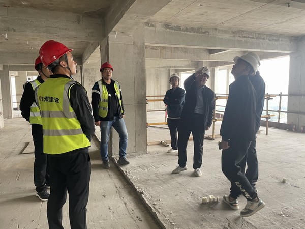 陜煤建設(shè)銅煤公司第二項(xiàng)目部與陜煤建設(shè)西北分公司加強(qiáng)精細(xì)化對標(biāo)，共同提升項(xiàng)目管理水平