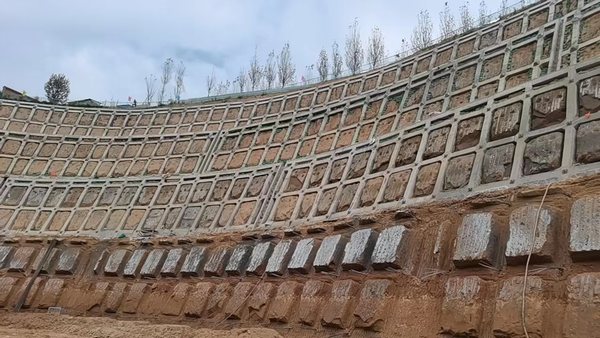 陜煤建設(shè)路橋分公司彬長(zhǎng)項(xiàng)目部多舉措大干快進(jìn)不松懈