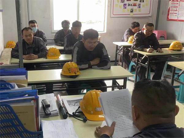 陜煤建設(shè)洗選煤運(yùn)營(yíng)公司神渭首端運(yùn)營(yíng)項(xiàng)目部：三個(gè)“常態(tài)化” 筑牢安全生產(chǎn)保衛(wèi)墻