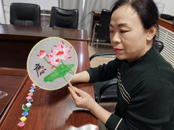 陜煤建設(shè)洗選煤運(yùn)營(yíng)公司檸條塔運(yùn)營(yíng)項(xiàng)目部開(kāi)展：“巧手抒廉情，清風(fēng)揚(yáng)正氣”主題趣味手工活動(dòng)