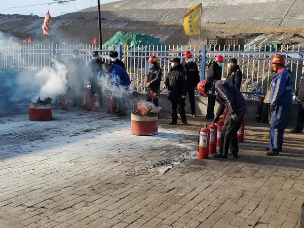 陜煤建設(shè)煤礦運營服務(wù)分公司：“三落實三確?！贝龠M“百日安全規(guī)范行”活動順利推進