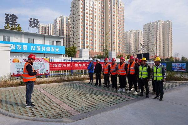 陜煤建設天工公司土建十一項目部以演促練 防范未“燃”開展消防安全應急演練