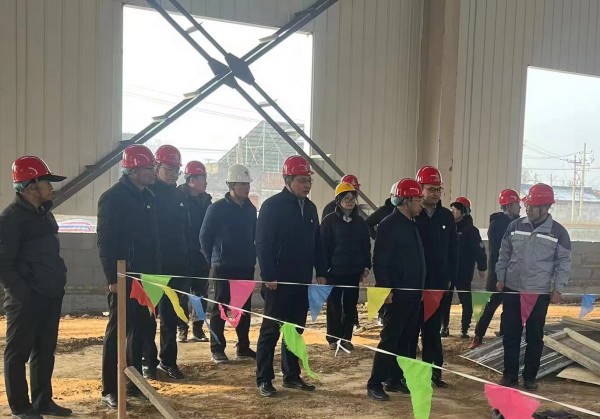 陜煤集團(tuán)副總經(jīng)理杜平一行蒞臨韓城煤矸石項目檢查指導(dǎo)工作