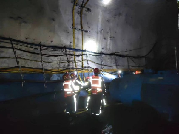 陜煤建設(shè)機(jī)電安裝公司神府項(xiàng)目部：過年不停歇，打響2024年工程“開門紅”