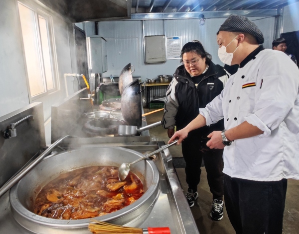 陜煤建設(shè)礦建三公司：“深夜食堂”營造“家的味道”