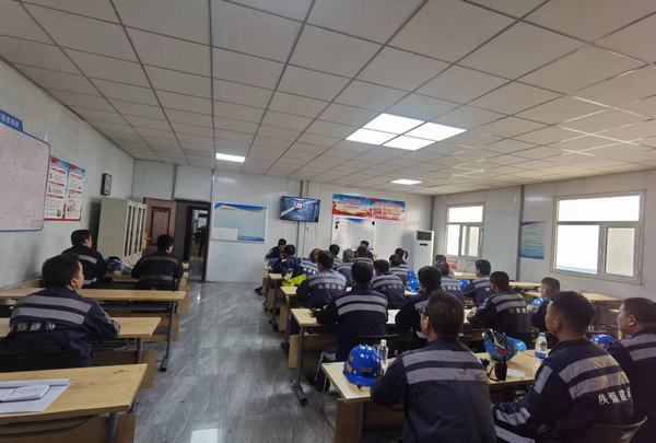 陜煤建設(shè)洗選煤運營公司紅柳林洗煤廠項目部： “三藍圖”繪就安全生產(chǎn)“坐標系”