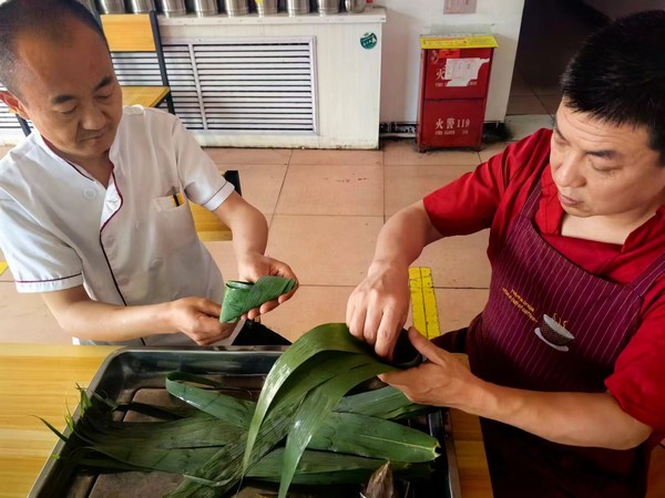 陜煤建設(shè)洗選煤運(yùn)營(yíng)公司檸條塔運(yùn)營(yíng)項(xiàng)目部開(kāi)展“濃情端午節(jié)，‘粽’享好時(shí)光”主題活動(dòng)
