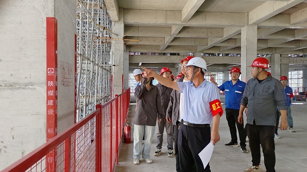 陜煤建設(shè)澄合分公司職工代表安全巡視助力“安全生產(chǎn)月”見實(shí)見效