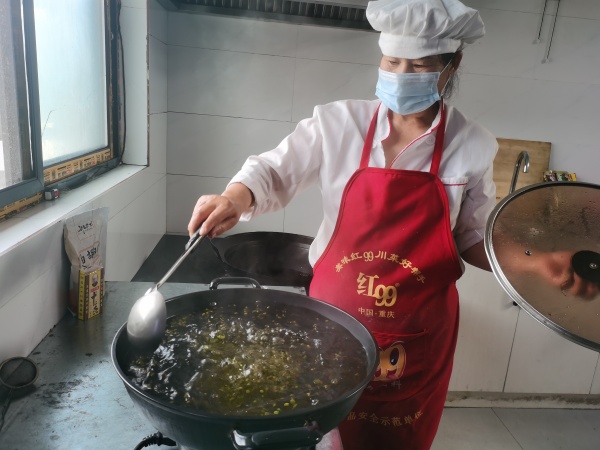 陜煤建設機電安裝公司：戰(zhàn)高溫，不服“暑”