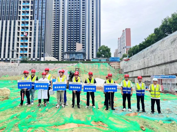 陜煤建設(shè)渭南分公司第十一項目部以練為戰(zhàn)扎實開展高處墜落應(yīng)急救援演練