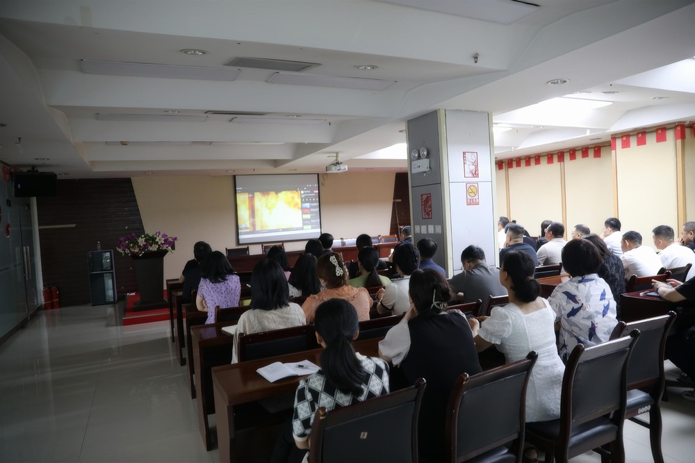 陜煤建設(shè)路橋分公司：把“黨建紅”融入“安全藍(lán)”，引領(lǐng)融合賦能高質(zhì)量發(fā)展