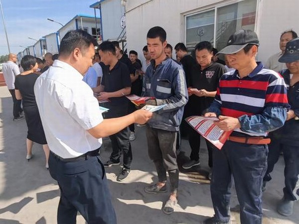 陜煤建設(shè)煤礦運(yùn)營服務(wù)分公司：妙筆畫出安全“連環(huán)畫” 架起安全發(fā)展“同心橋”