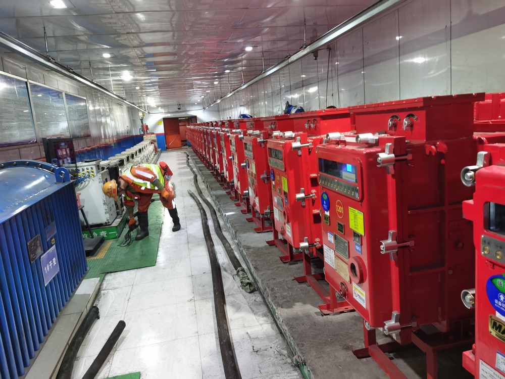 陜煤建設(shè)機(jī)電安裝公司檸條塔項(xiàng)目部：實(shí)干跑贏“上半程”， 突破提升再啟程！