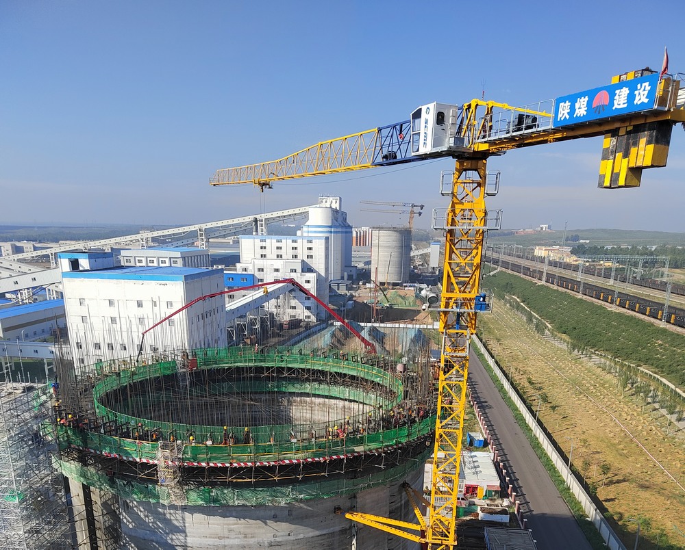 陜煤建設(shè)第二直屬項(xiàng)目部：滑模施工戰(zhàn)正酣，全力沖刺保進(jìn)度