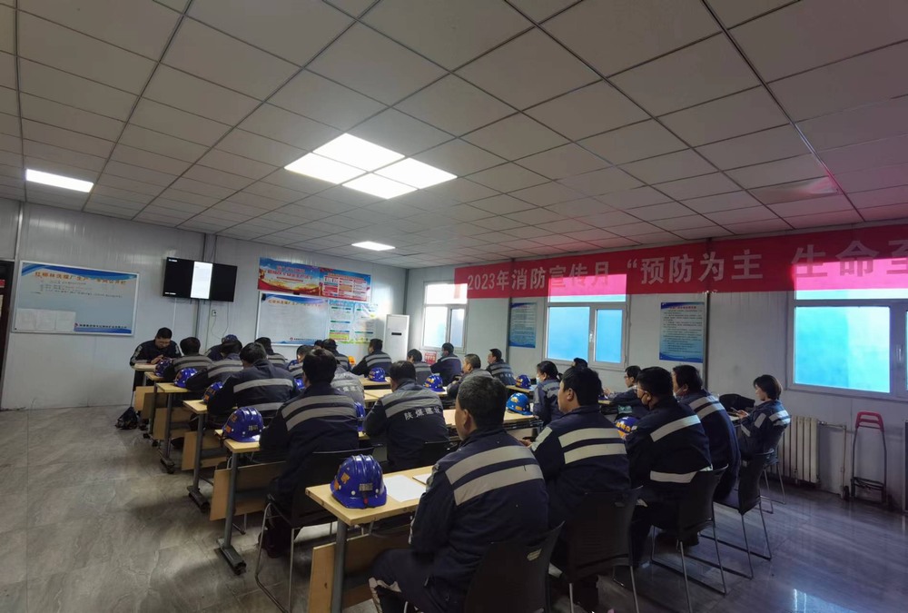 陜煤建設(shè)洗選煤運(yùn)營(yíng)公司紅柳林洗煤廠項(xiàng)目部： 用“戰(zhàn)略思維”抓好“落點(diǎn)”攻位