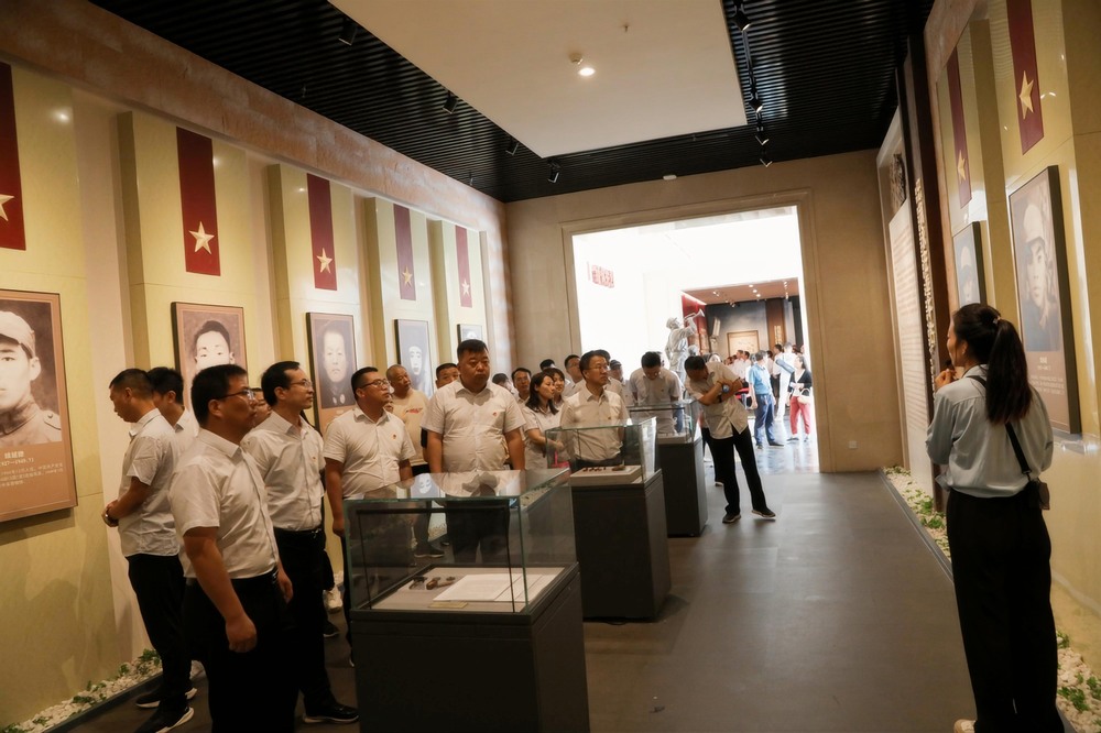 陜煤建設(shè)路橋分公司：“青” 力而為，“工” 不可沒