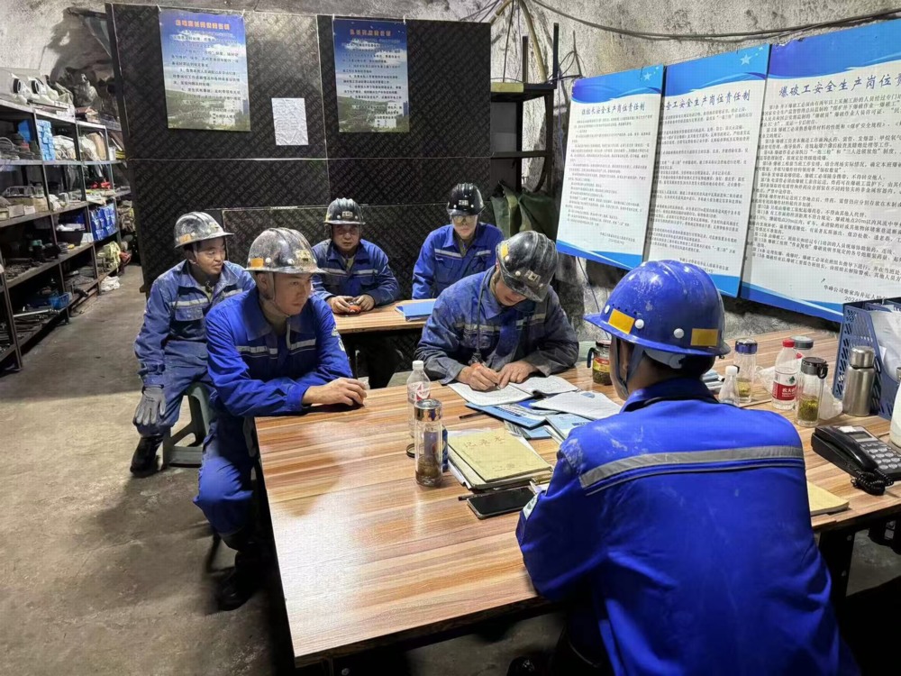 陜煤建設(shè)礦建三公司：“雙節(jié)”將至，安全“置頂”