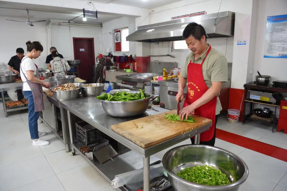 陜煤建設(shè)煤礦運營服務(wù)分公司：有一種中秋叫“堅守”