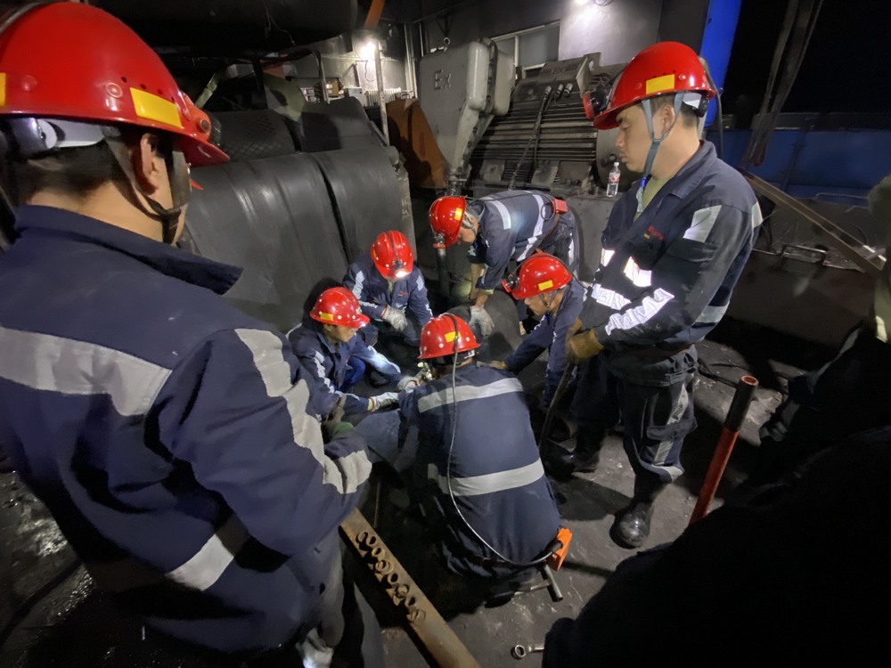 陜煤建設(shè)韓城分公司張家峁項目部：18小時搶修工程小紀