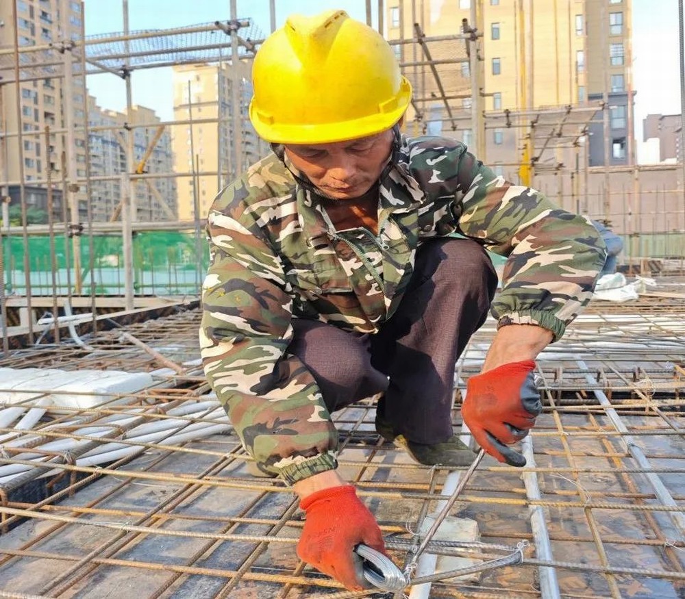 立冬，建筑工人的堅(jiān)守