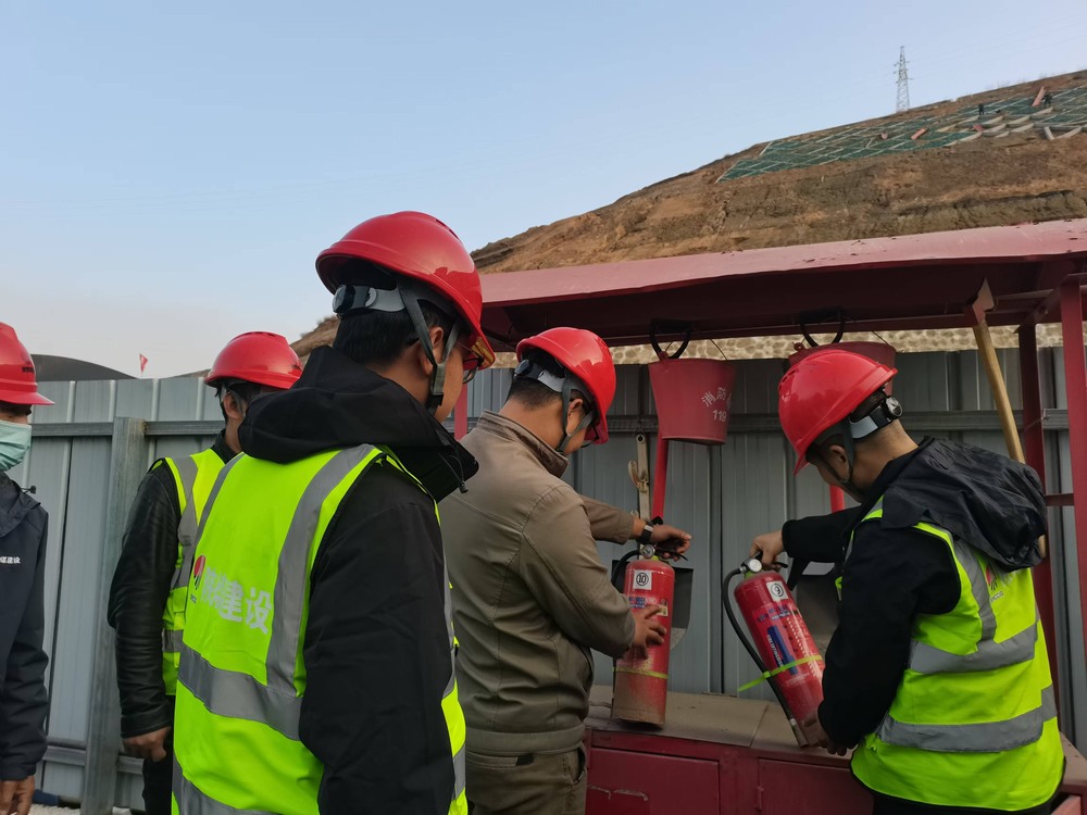 陜煤建設韓城分公司土建九項目部：“青”力保安全，助力“百日安全行”