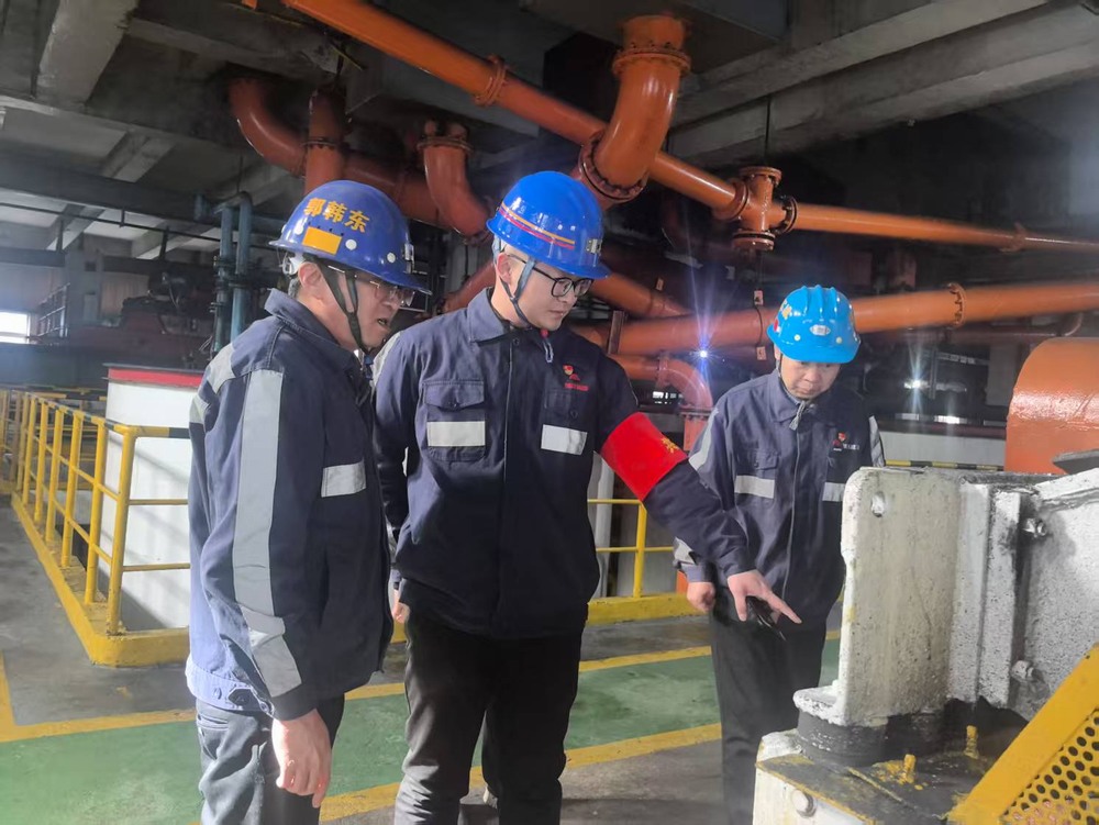 陜煤建設(shè)洗選煤運(yùn)營(yíng)公司紅柳林洗煤廠項(xiàng)目部：“三措”并舉  打勝“除塵”殲滅戰(zhàn)