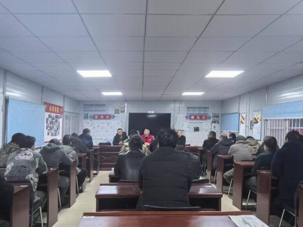 陜煤建設(shè)機(jī)電安裝公司玉華項(xiàng)目部：擰緊“安全閥”，護(hù)航新征程