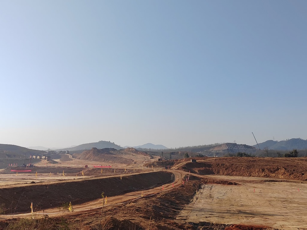 搶晴天、戰(zhàn)雨季 以“光明之戰(zhàn)”鑄就精品工程