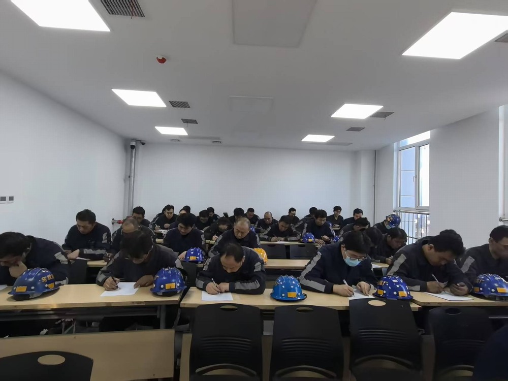 陜煤建設(shè)洗選煤運(yùn)營公司紅柳林洗煤廠項(xiàng)目部：撬動(dòng)人才引領(lǐng)“新引擎，賦能現(xiàn)場管理“譜新篇”