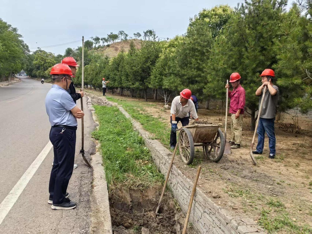 安全生產(chǎn)月超燃行動！清淤攻堅顯身手 巧思護墻守安全