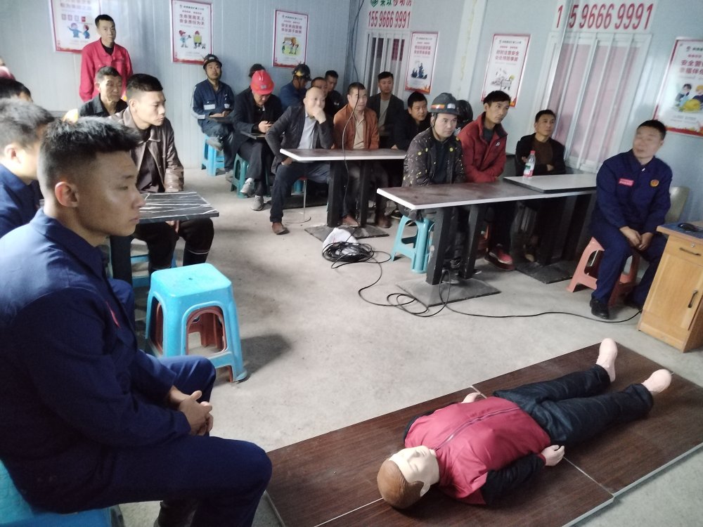陜煤建設礦建三公司開展應急自救互救培訓
