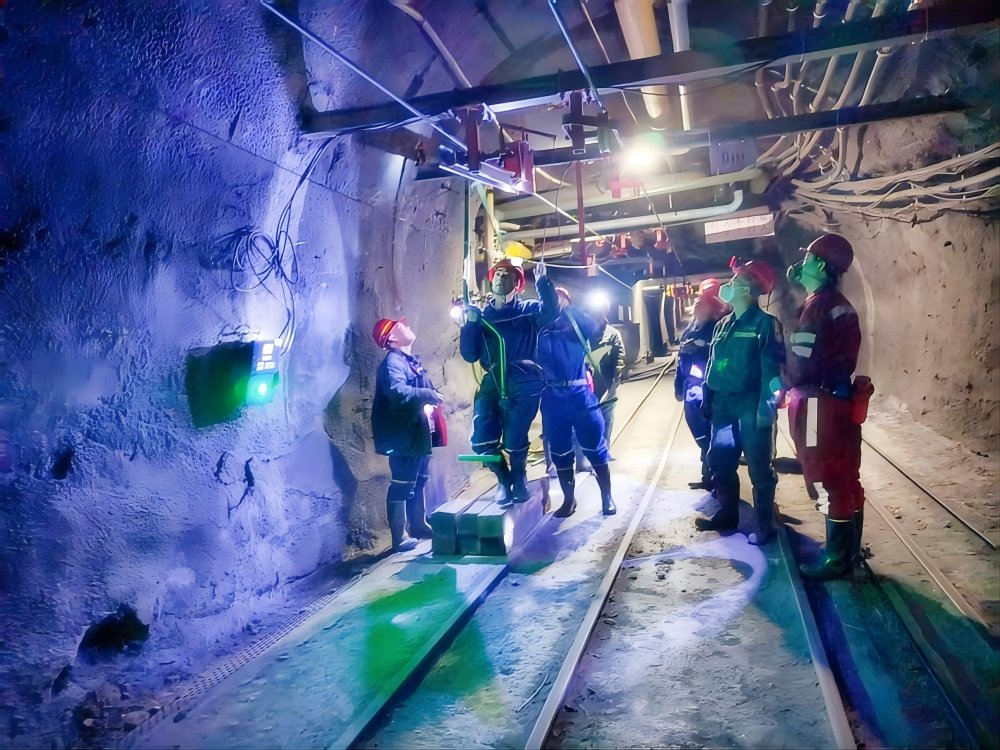 陜煤建設(shè)機電安裝公司玉華項目部：高標(biāo)準(zhǔn)完成架空乘人裝置安裝