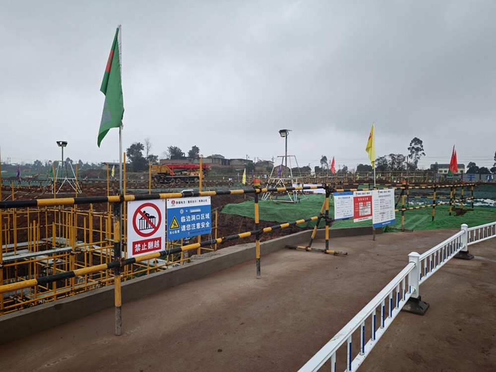 陜煤建設(shè)銅煤公司合川電廠項目部：標(biāo)準(zhǔn)化筑安全?一站式護(hù)薪資