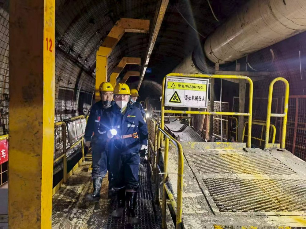 陜煤建設(shè)煤礦運(yùn)營服務(wù)分公司：收心歸位拉滿弦 筑牢防線保開工