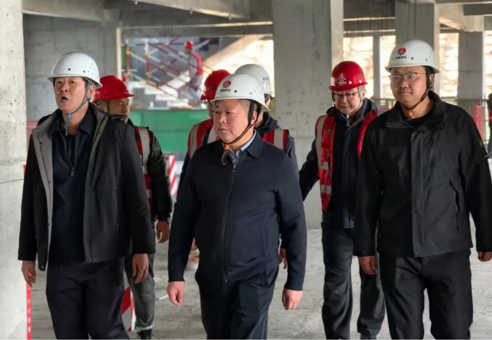趙敬凱一行深入榆林化學(xué)項(xiàng)目檢查指導(dǎo)工作